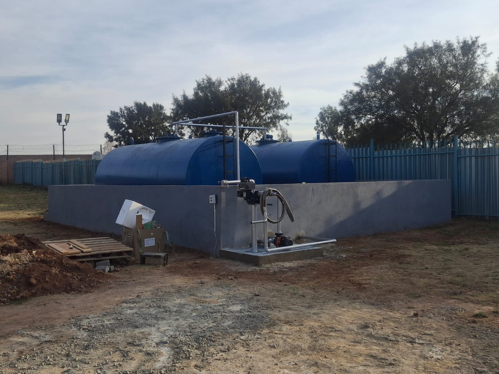 Fuel storage installation